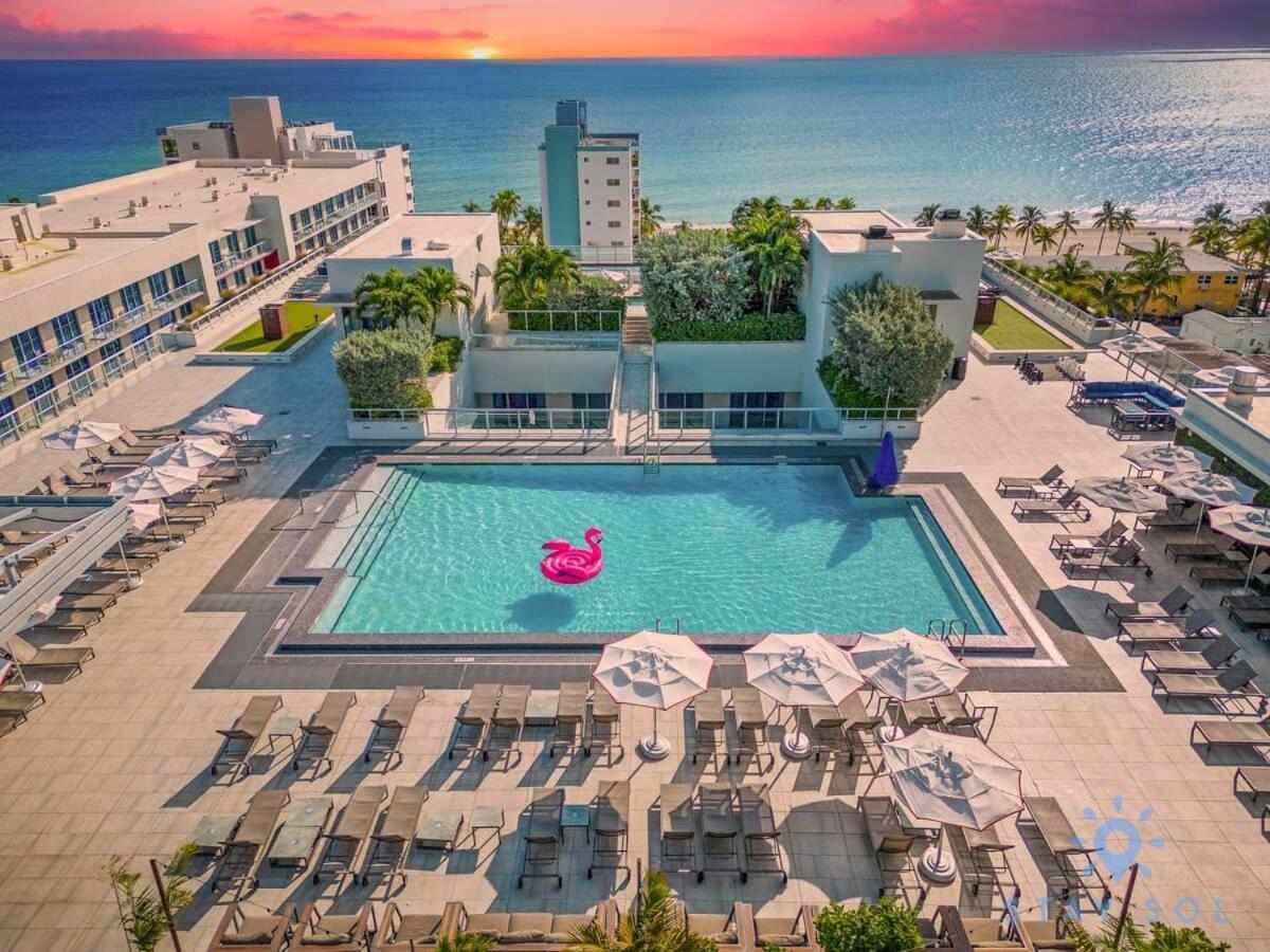 Tropical Oasis - Rooftop Pool- Near Beach - Gym Hollywood Eksteriør bilde