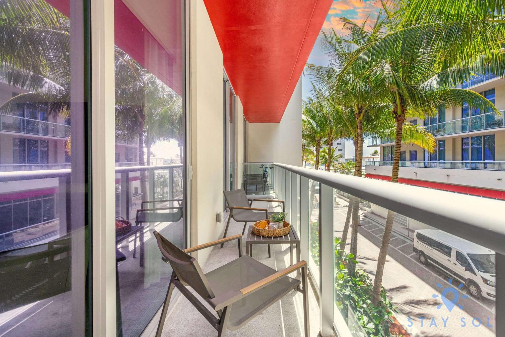 Tropical Oasis - Rooftop Pool- Near Beach - Gym Hollywood Eksteriør bilde